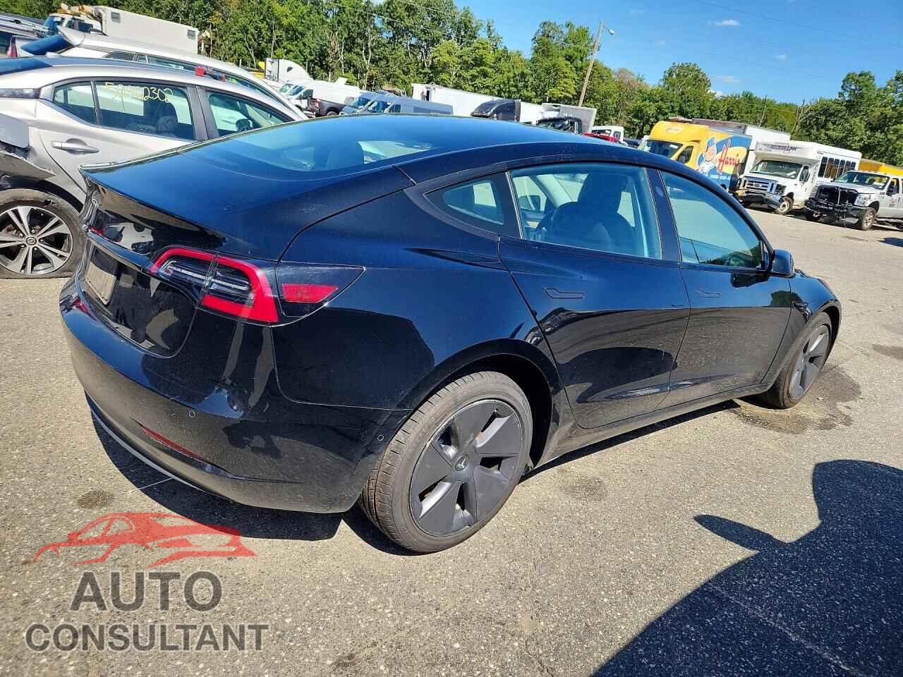 TESLA MODEL 3 2022 - 5YJ3E1EA0NF370539