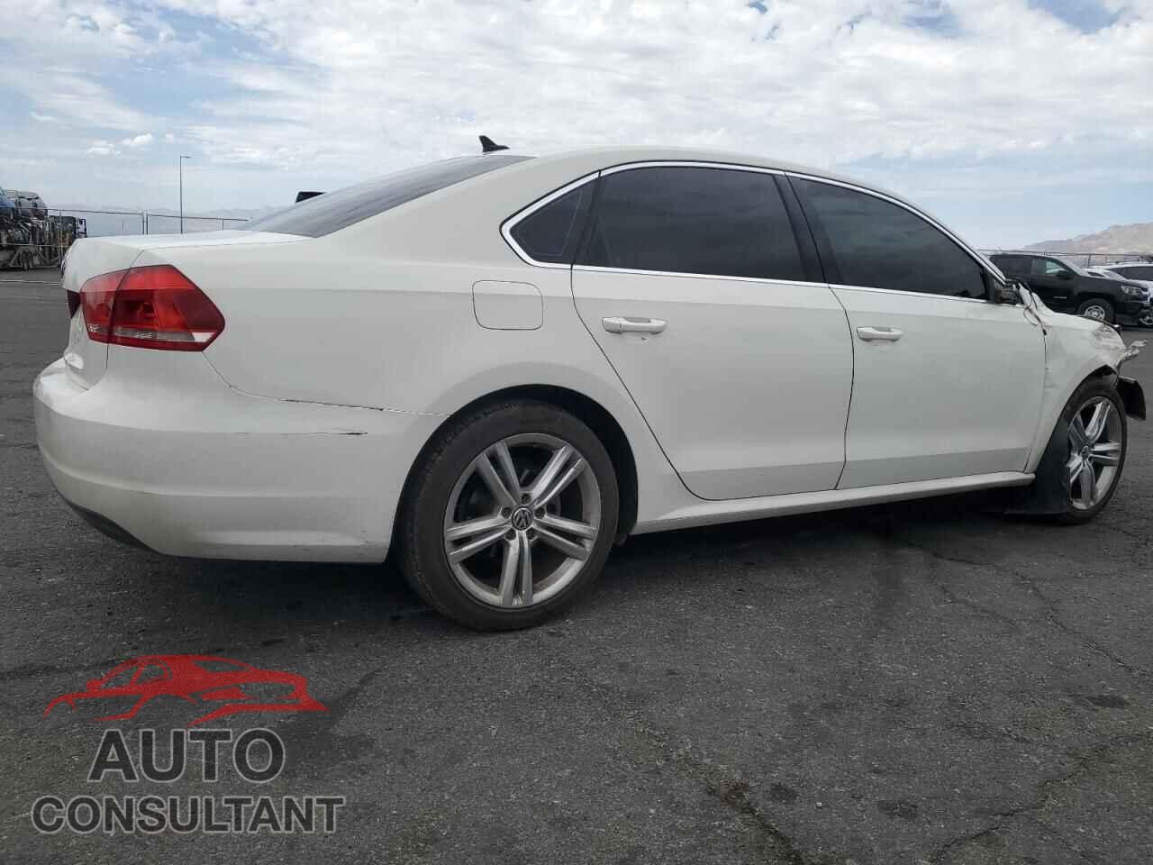 VOLKSWAGEN PASSAT 2015 - 1VWBV7A36FC047517