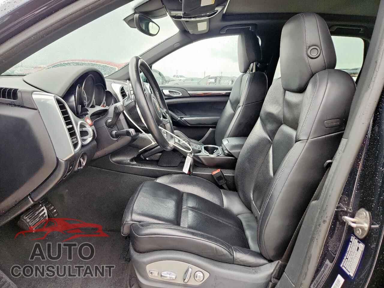 PORSCHE CAYENNE 2016 - WP1AA2A20GKA15737