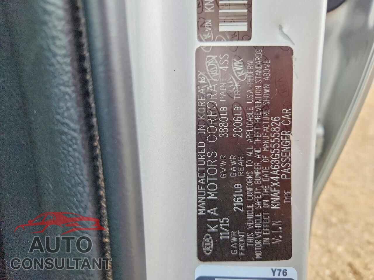 KIA FORTE 2016 - KNAFX4A63G5555826
