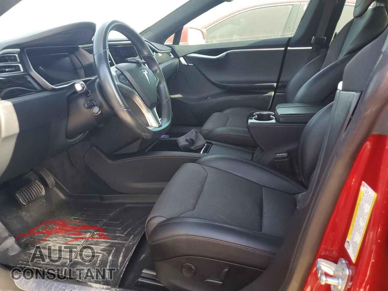 TESLA MODEL S 2017 - 5YJSA1E16HF228546
