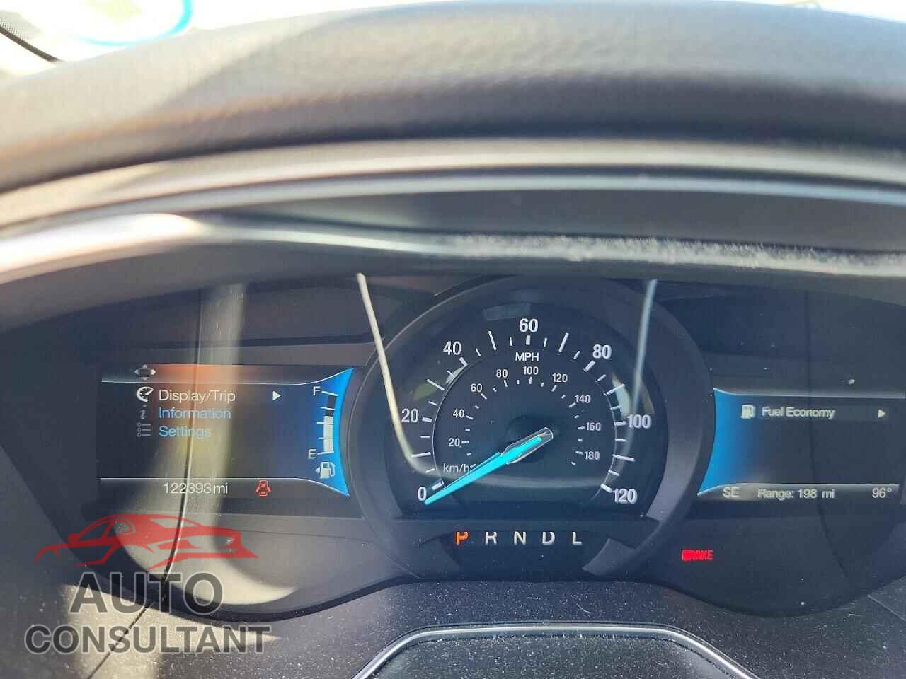 FORD FUSION 2018 - 3FA6P0LU4JR219412