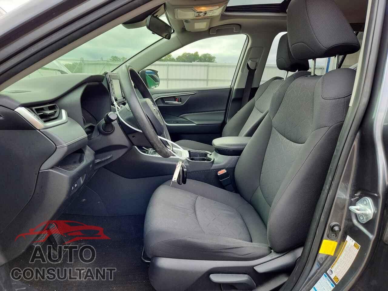 TOYOTA RAV4 2019 - JTMP1RFV7KD042289
