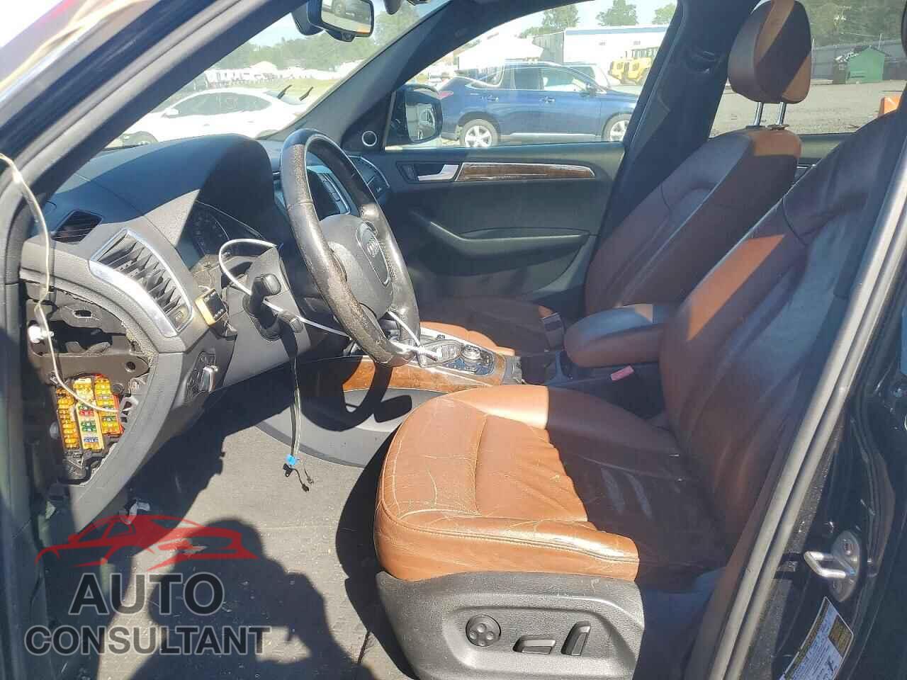 AUDI Q5 2010 - WA1LKAFP9AA084262