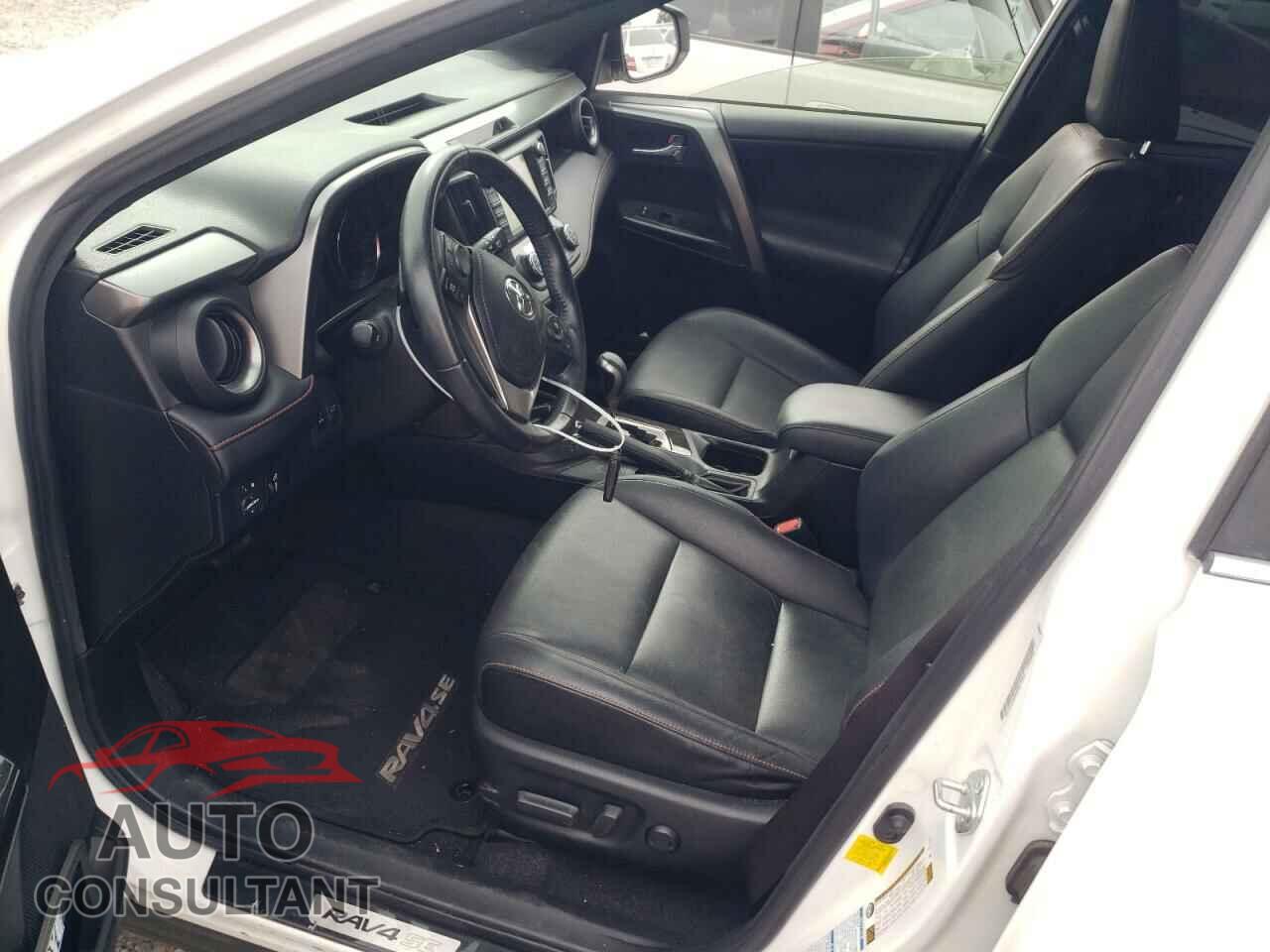 TOYOTA RAV4 2016 - JTMJFREV3GD175678