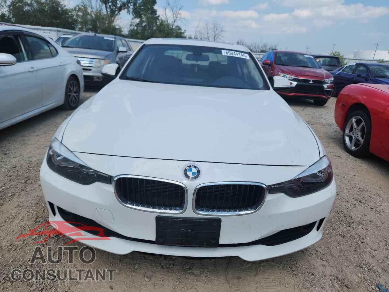 BMW 3 SERIES 2014 - WBA3C3C51EPV90847