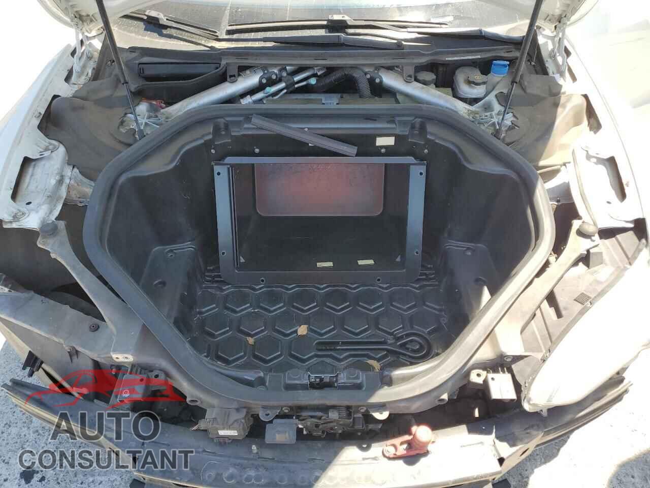 TESLA MODEL S 2014 - 5YJSA1H11EFP65476