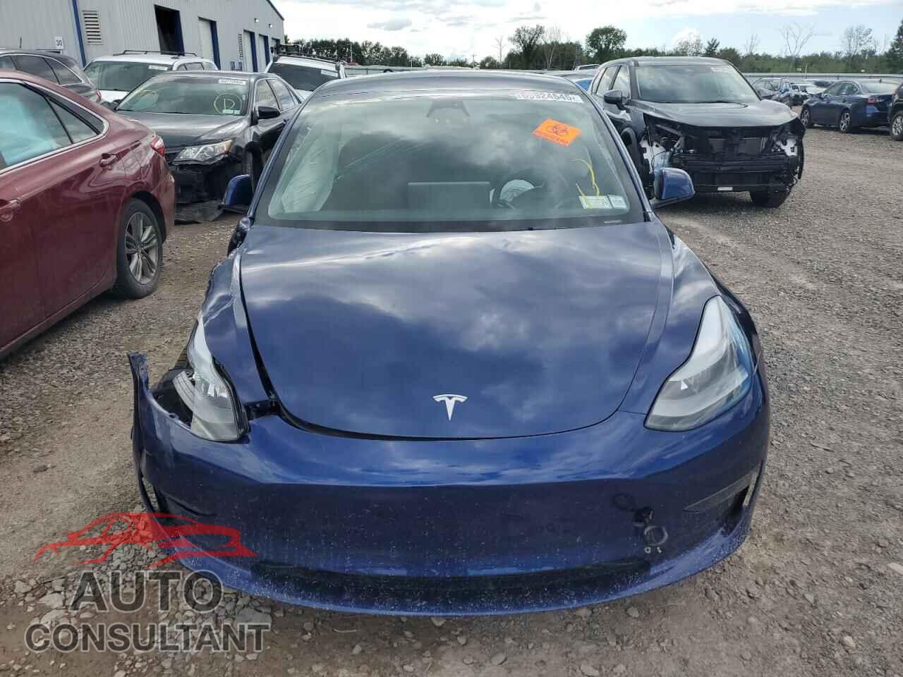 TESLA MODEL 3 2023 - 5YJ3E1EA5PF697084