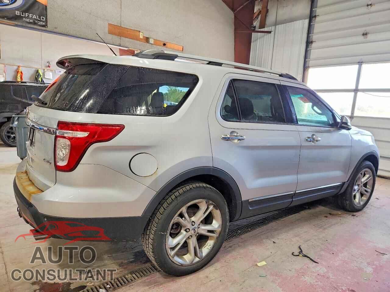 FORD EXPLORER 2011 - 1FMHK8F85BGA12403