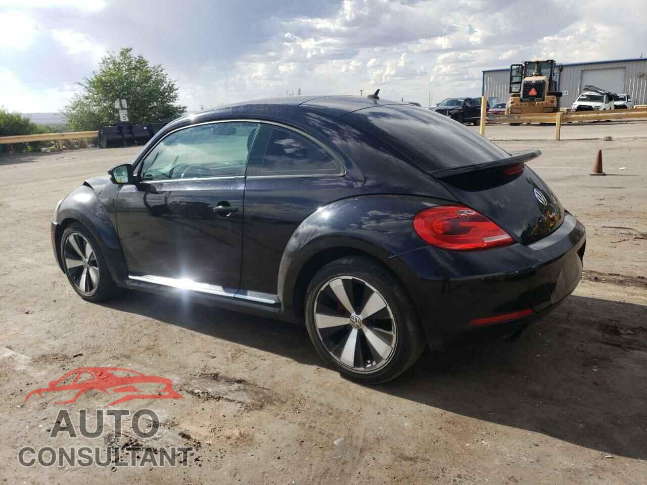 VOLKSWAGEN BEETLE 2012 - 3VWVA7AT3CM618447