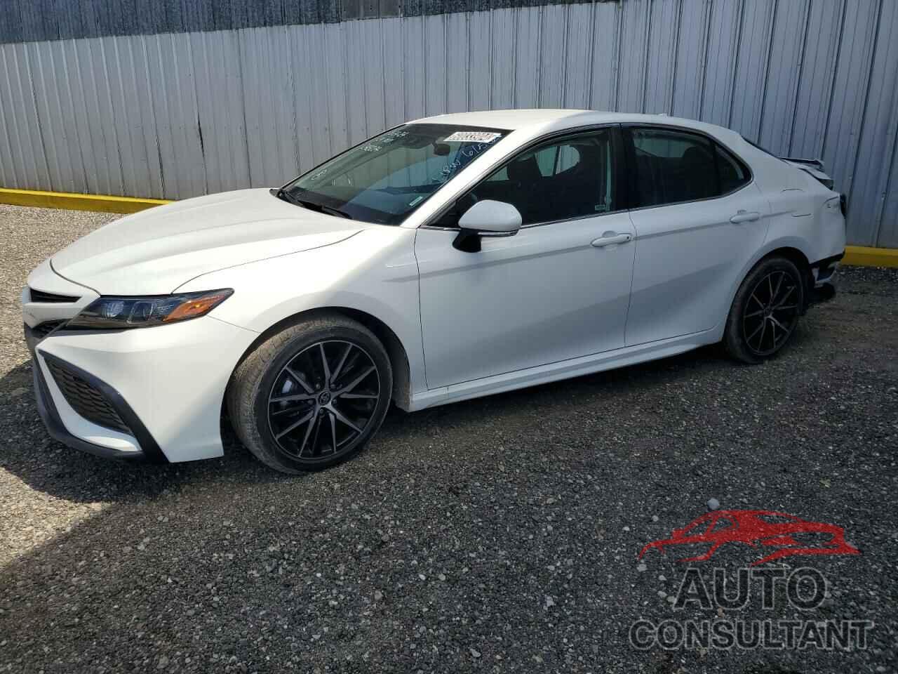 TOYOTA CAMRY 2024 - 4T1G11AK2RU248284