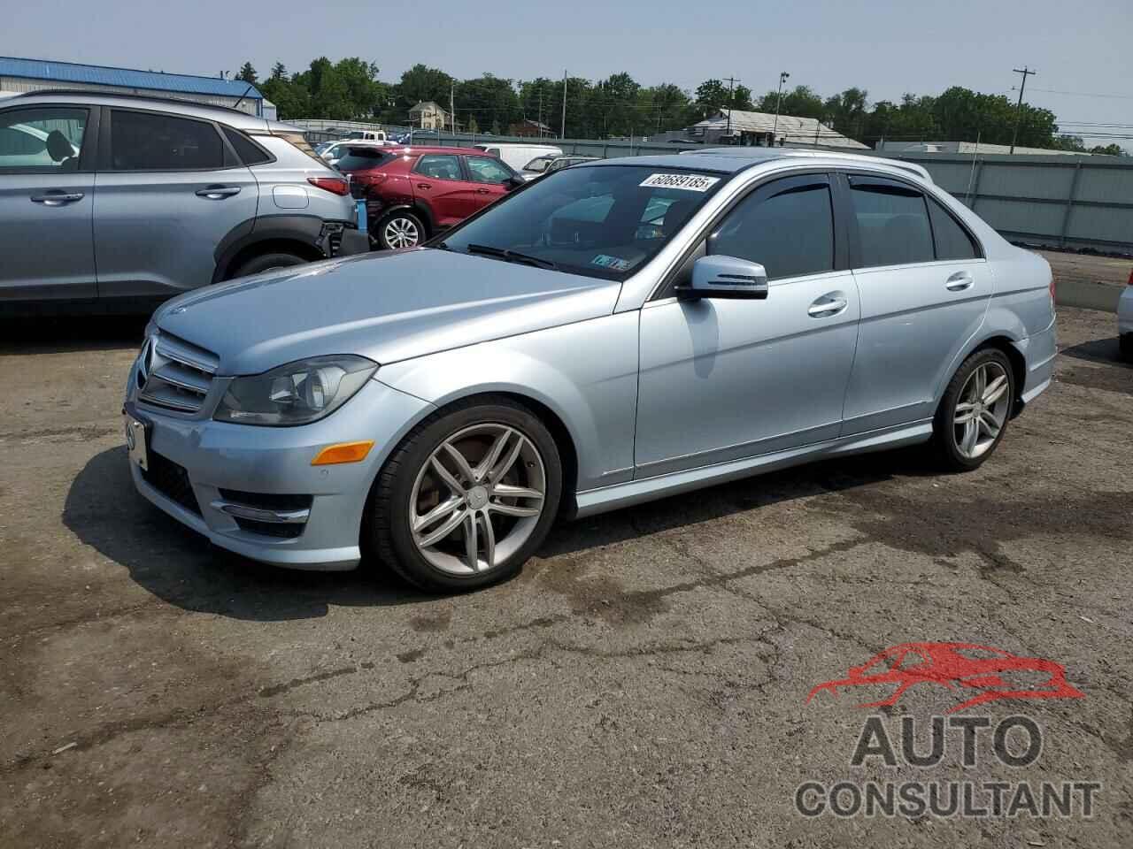 MERCEDES-BENZ C-CLASS 2013 - WDDGF8AB4DR254376