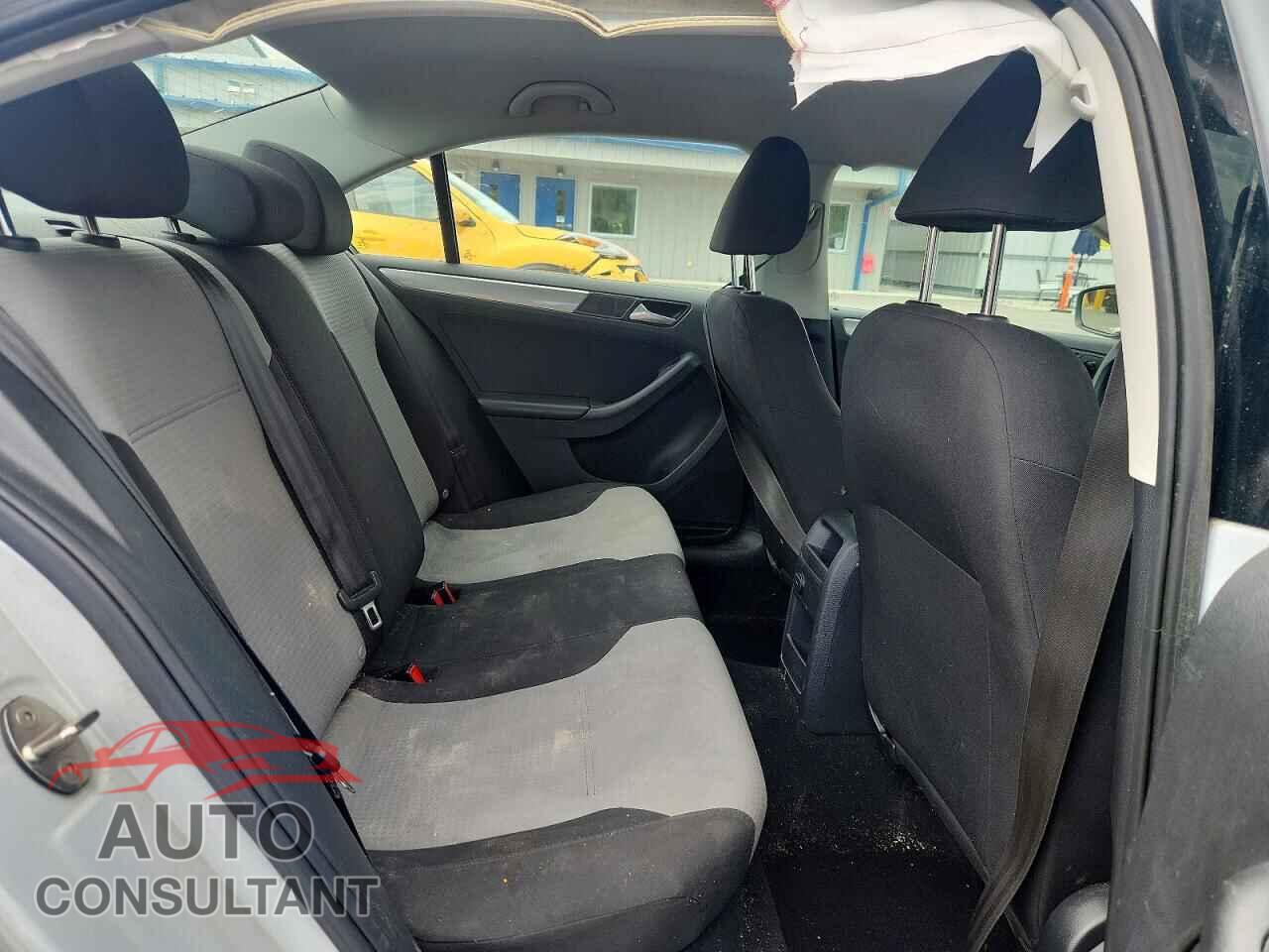 VOLKSWAGEN JETTA 2017 - 3VW2B7AJ2HM285969