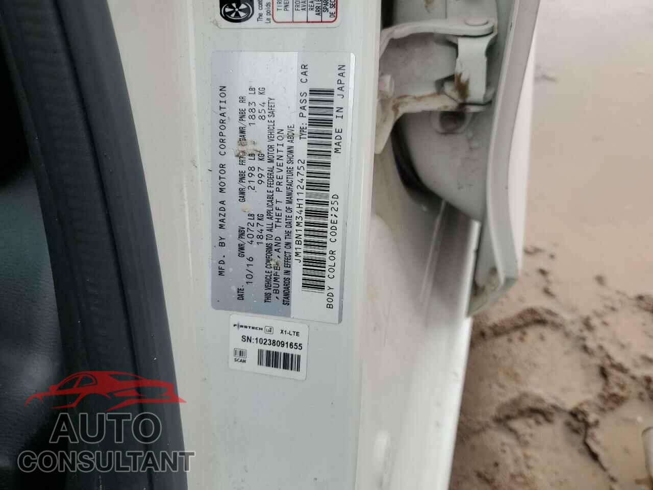 MAZDA 3 2017 - JM1BN1M34H1124752