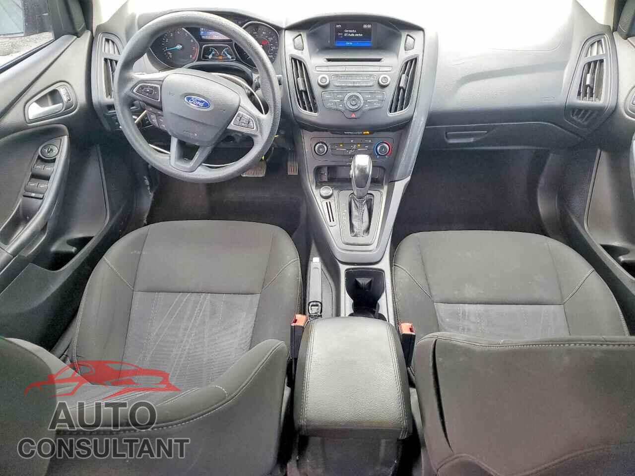 FORD FOCUS 2015 - 1FADP3F25FL261838