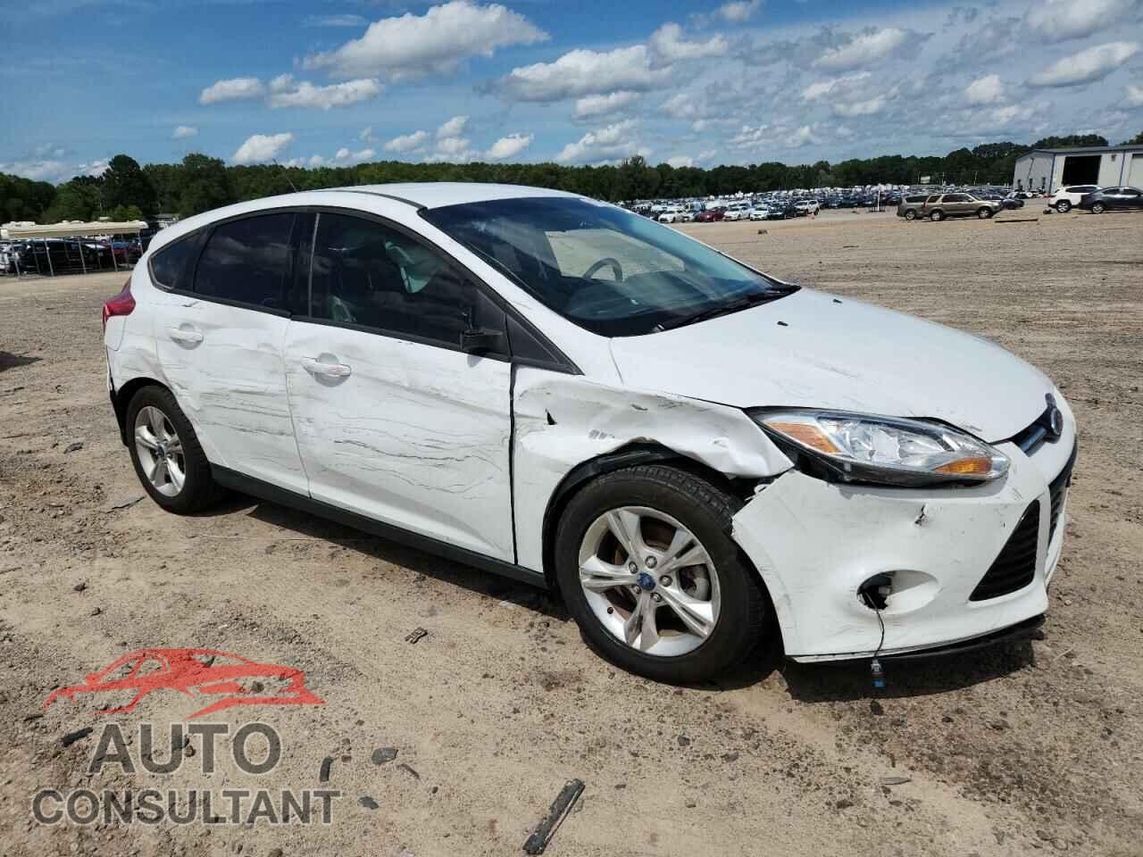 FORD FOCUS 2012 - 1FAHP3K22CL140025
