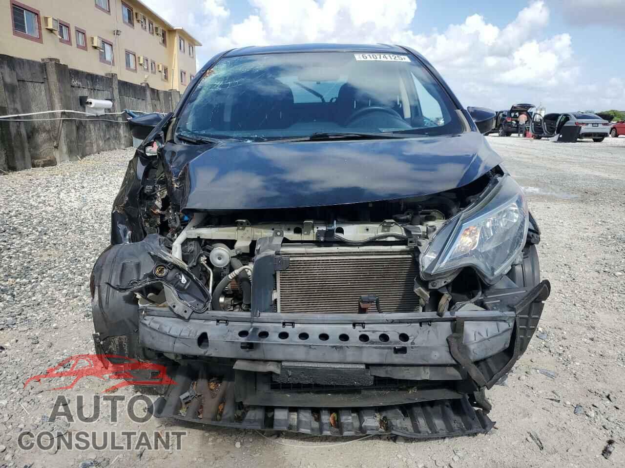 NISSAN VERSA 2017 - 3N1CE2CP9HL355933