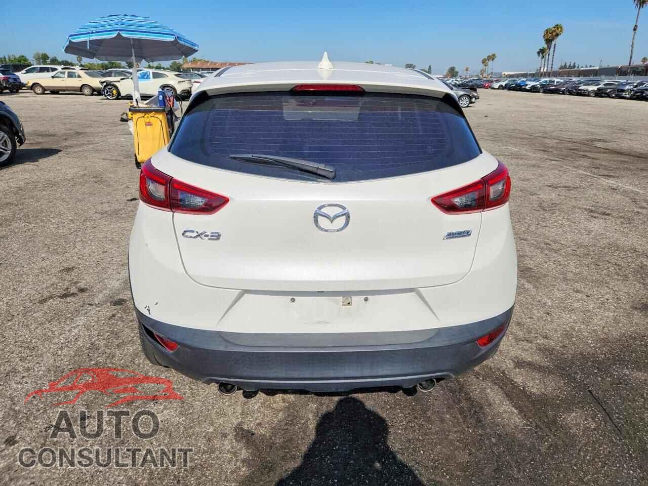 MAZDA CX-3 2018 - JM1DKDD77J0321528