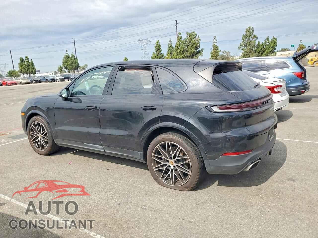 PORSCHE CAYENNE 2024 - WP1AA2AY6RDA03216