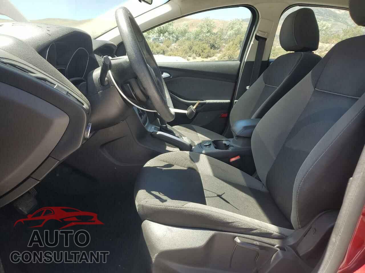 FORD FOCUS 2014 - 1FADP3F2XEL149549