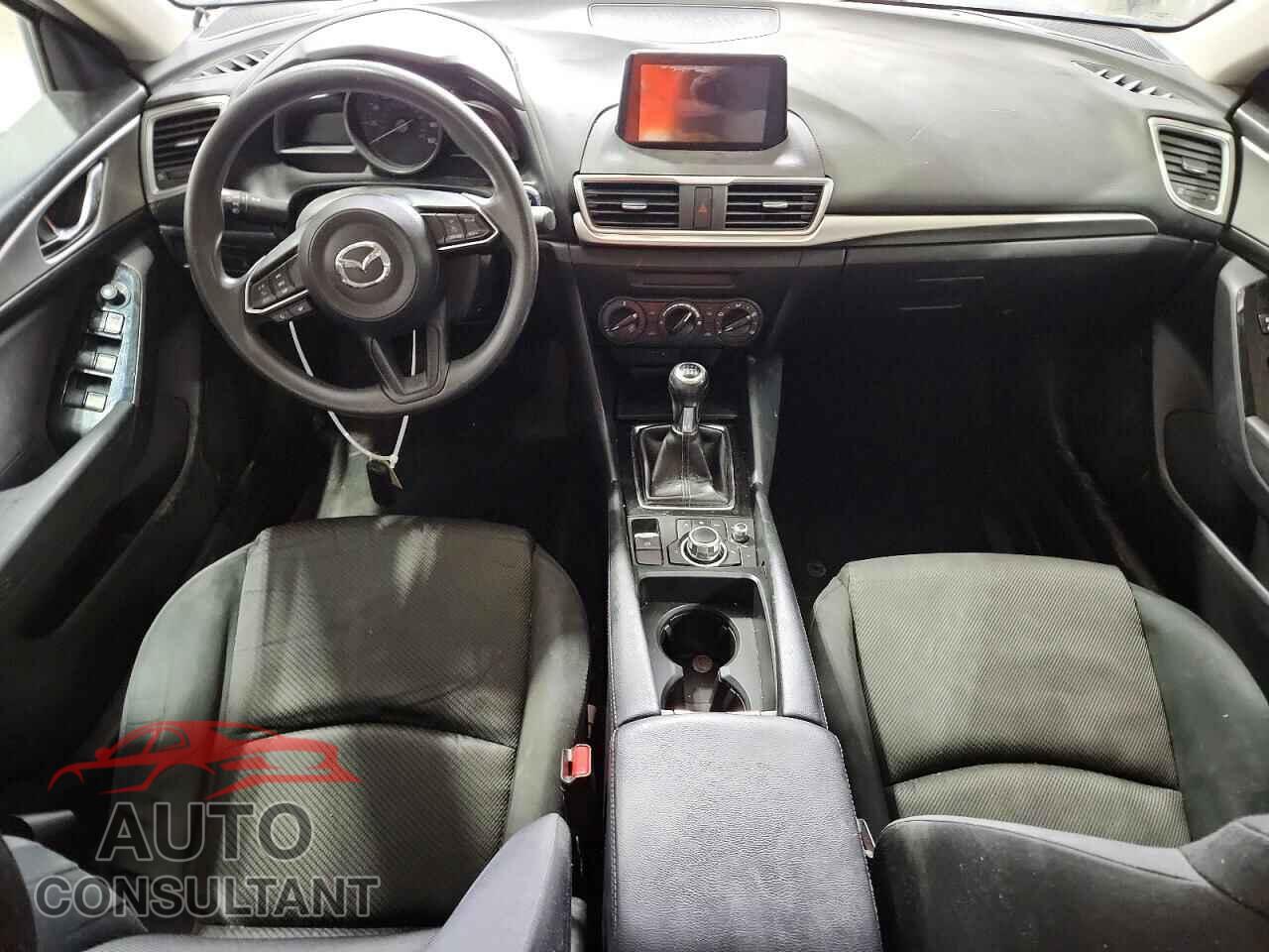 MAZDA 3 2017 - 3MZBN1U73HM135888