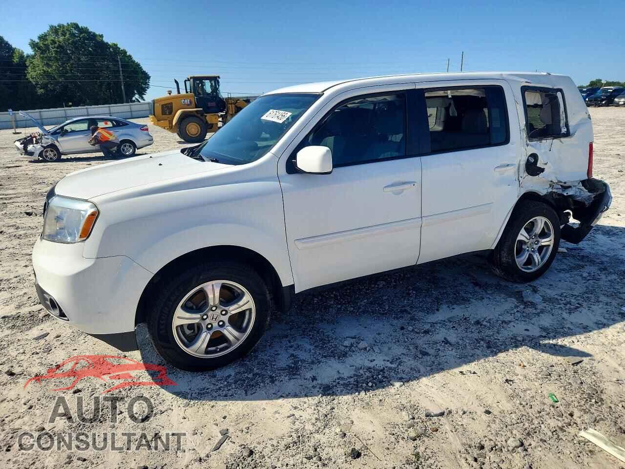 HONDA PILOT 2015 - 5FNYF3H41FB006023