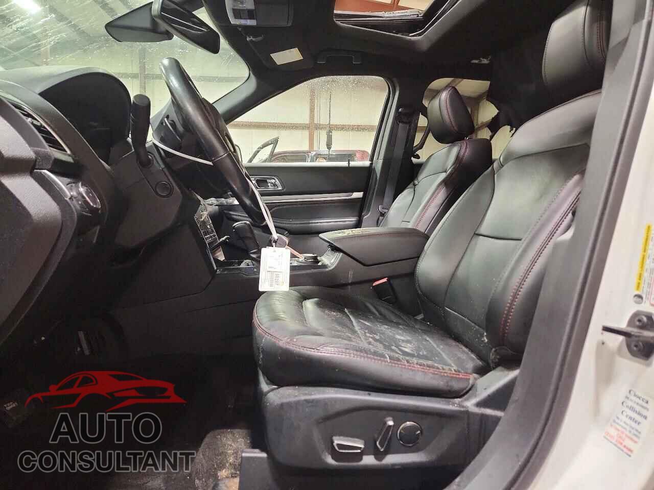 FORD EXPLORER 2018 - 1FM5K8GT0JGB74122