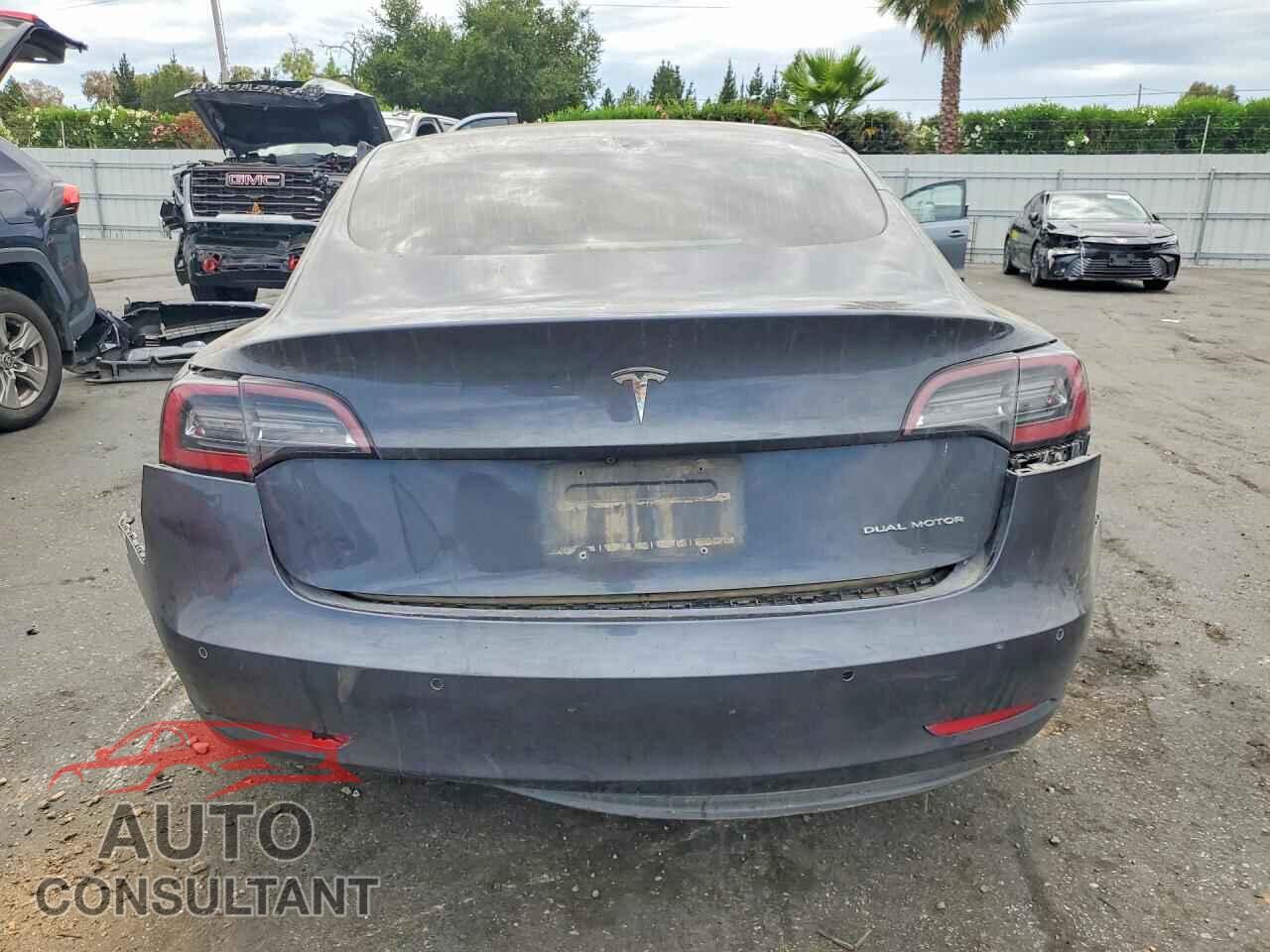 TESLA MODEL 3 2018 - 5YJ3E1EB9JF147287