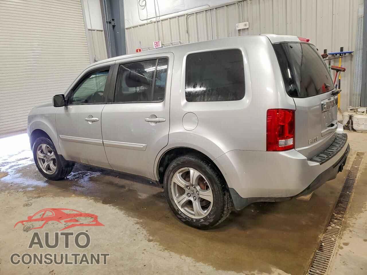 HONDA PILOT 2013 - 5FNYF4H57DB068263