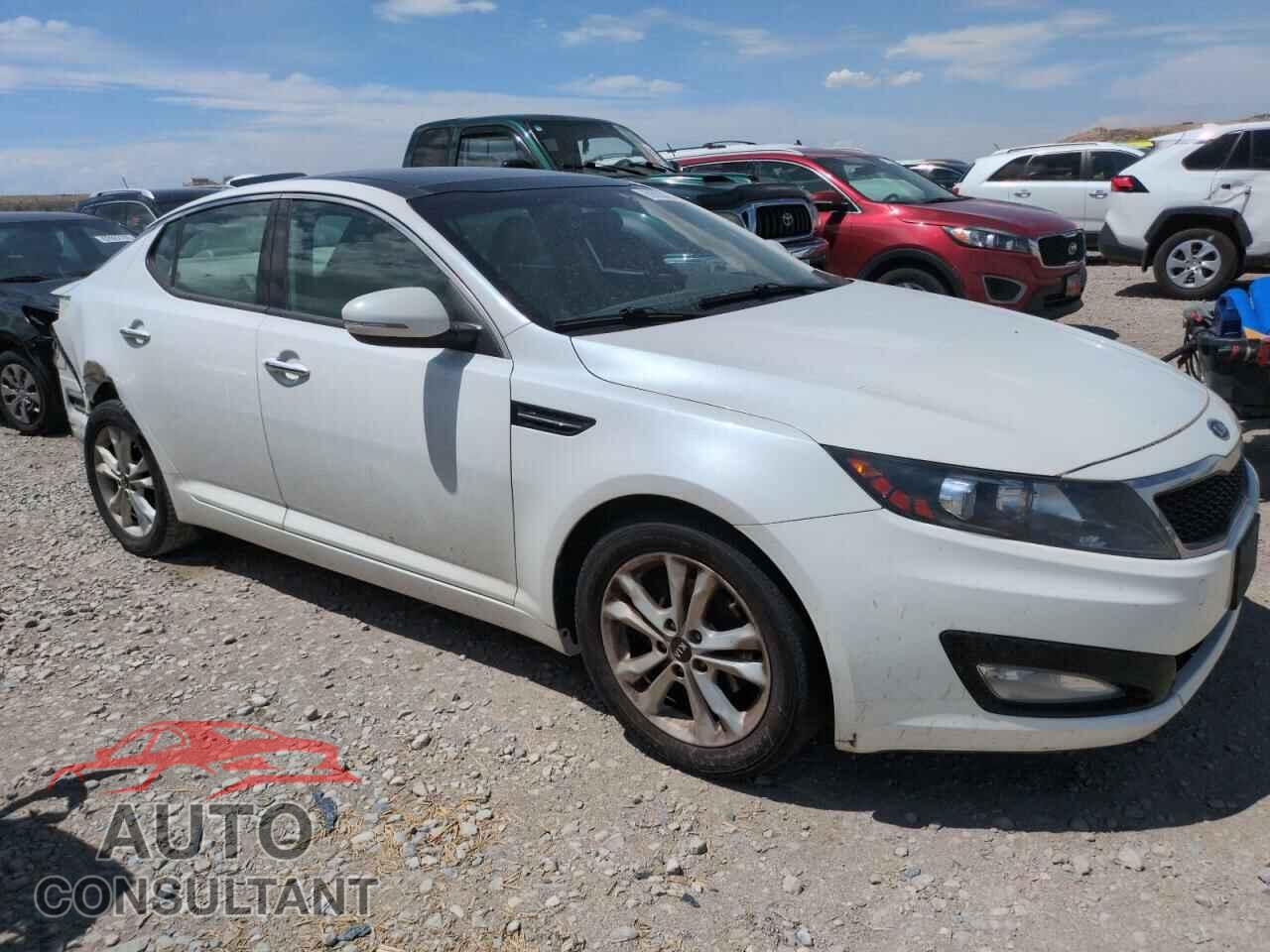 KIA OPTIMA 2011 - KNAGN4A78B5128086