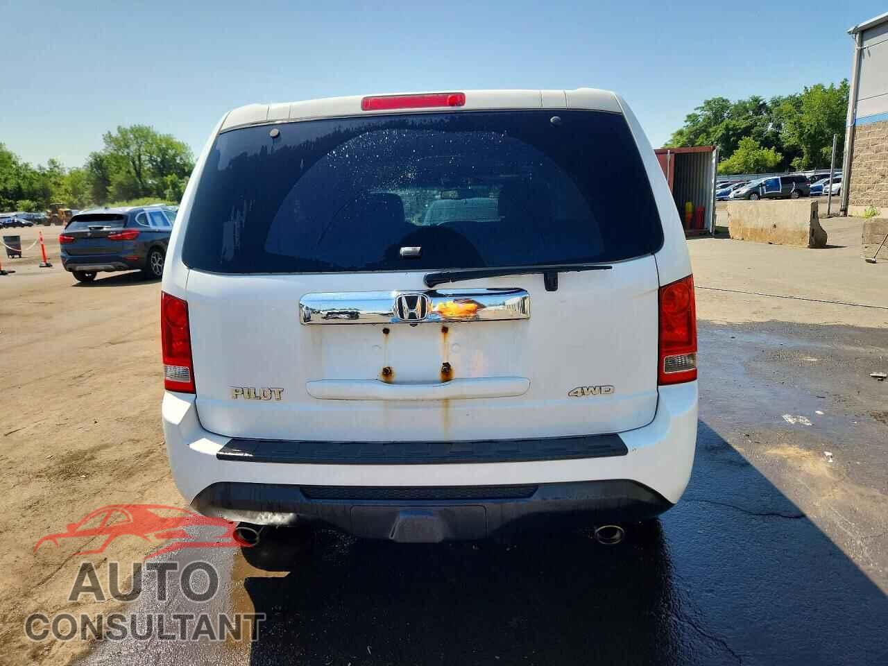 HONDA PILOT 2013 - 5FNYF4H57DB013263