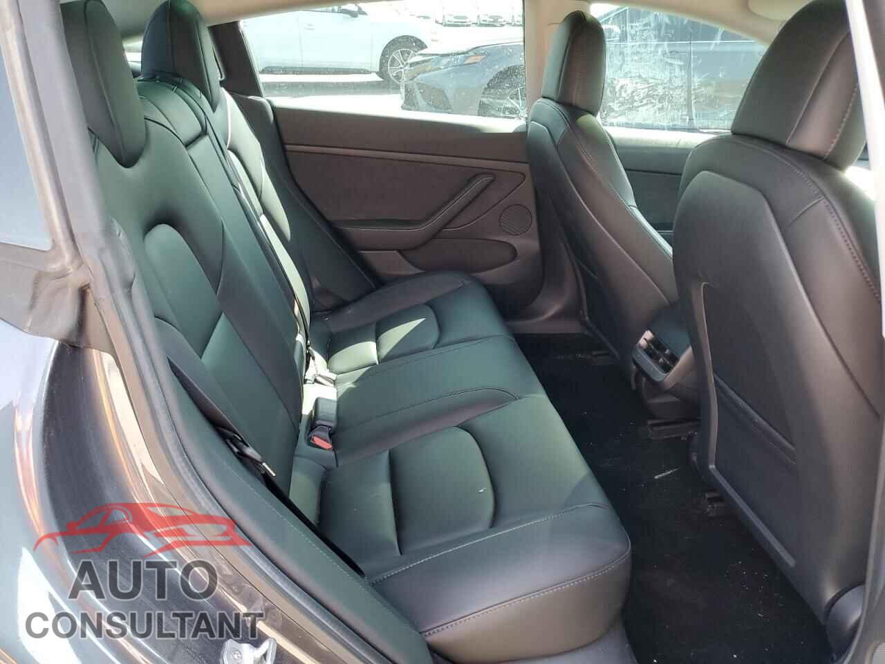 TESLA MODEL 3 2021 - 5YJ3E1EA2MF070385