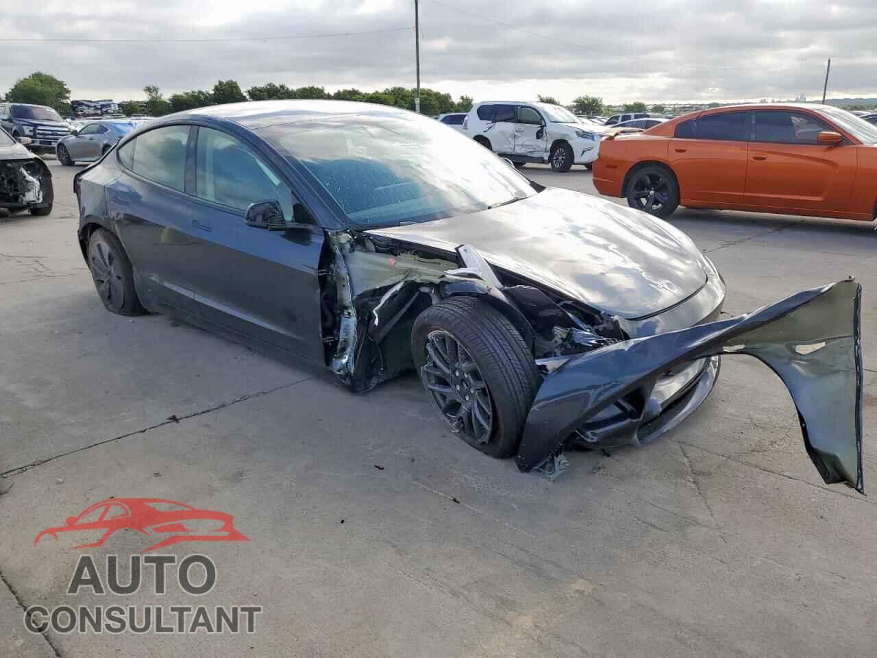 TESLA MODEL 3 2025 - 5YJ3E1EAXSF008181