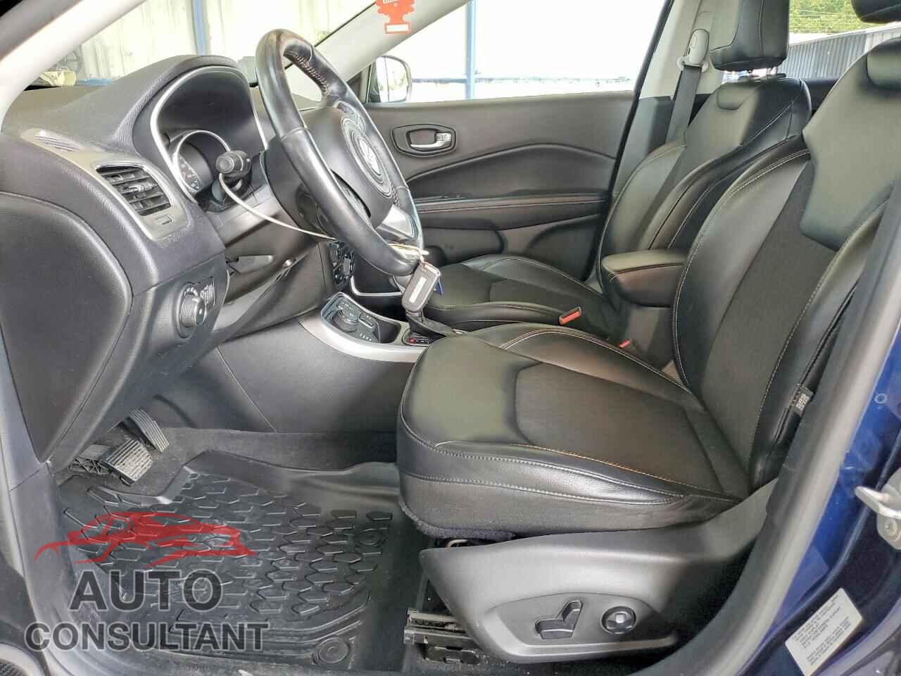 JEEP COMPASS 2018 - 3C4NJDBB8JT113871