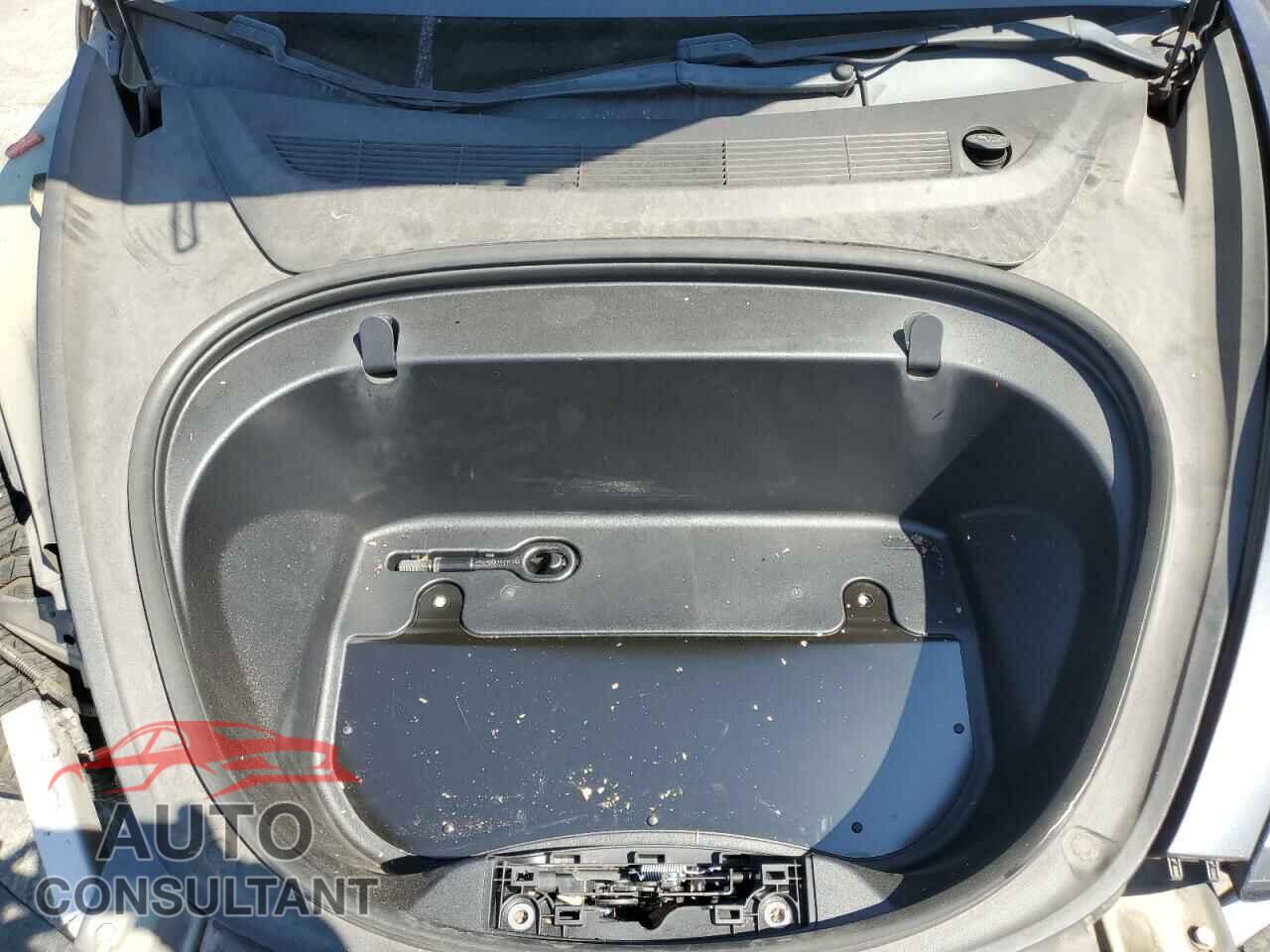 TESLA MODEL 3 2018 - 5YJ3E1EA7JF157789