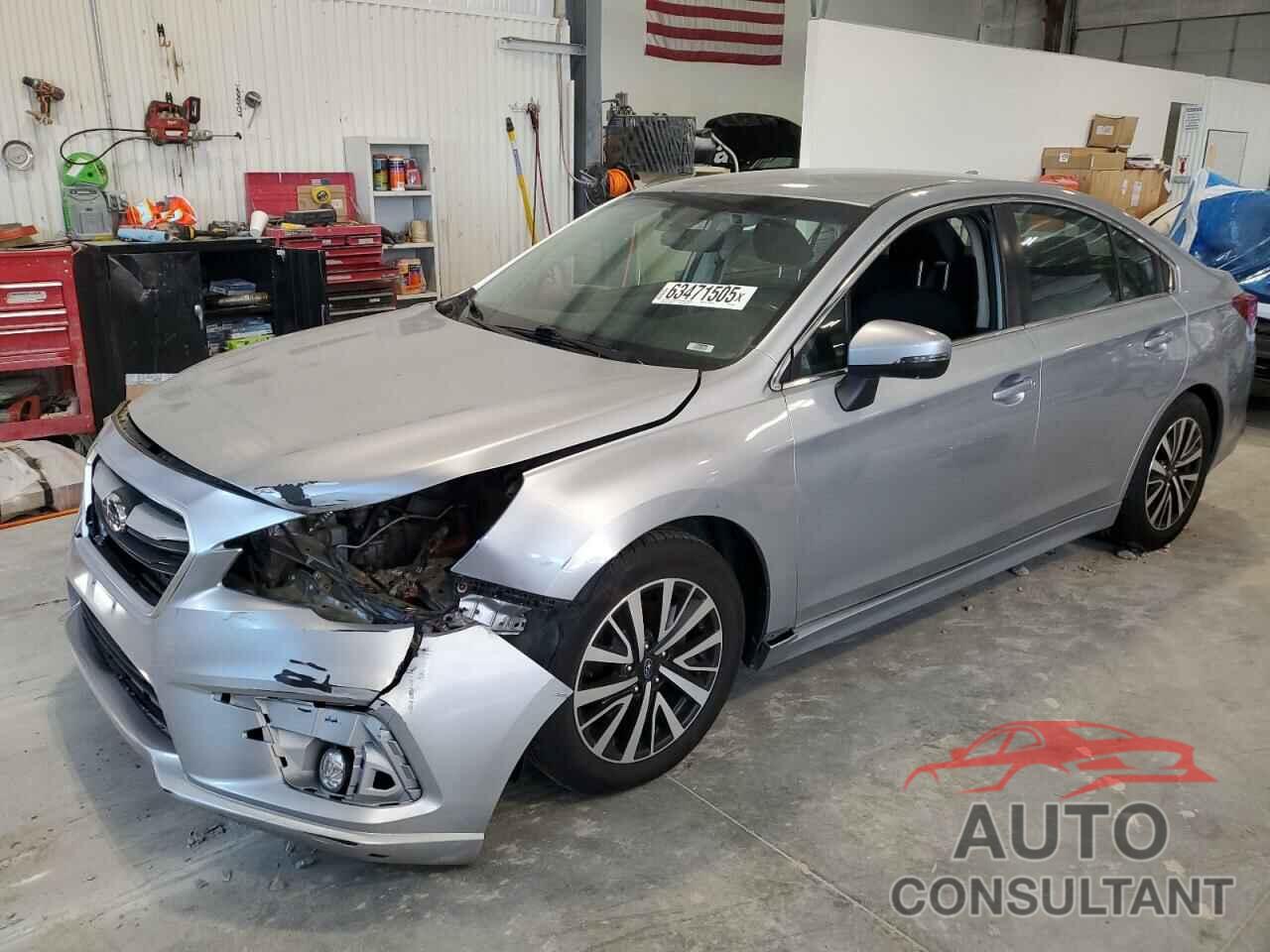 SUBARU LEGACY 2018 - 4S3BNAF61J3044603