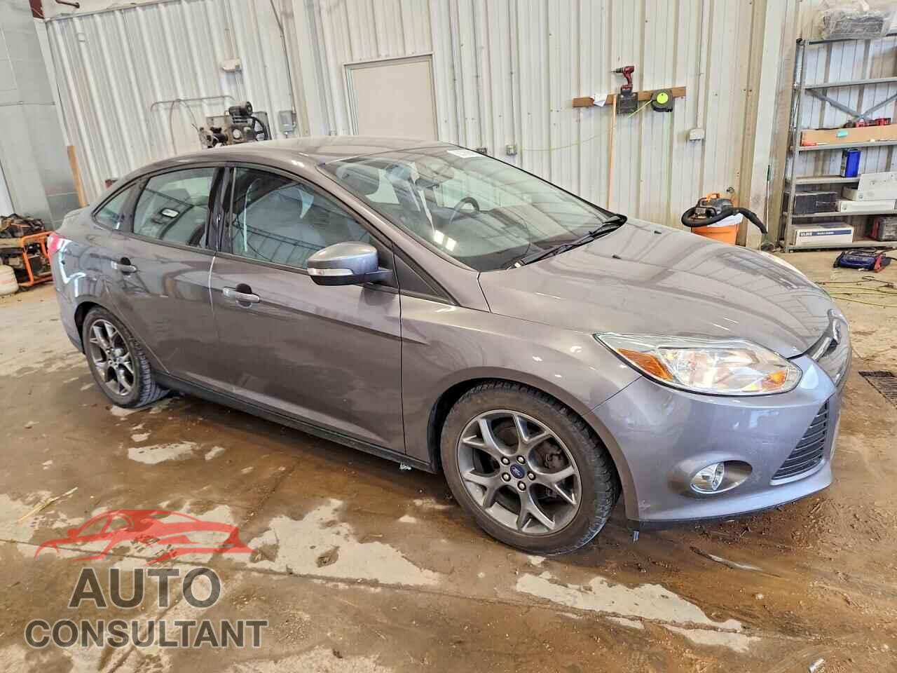 FORD FOCUS 2014 - 1FADP3F29EL194675