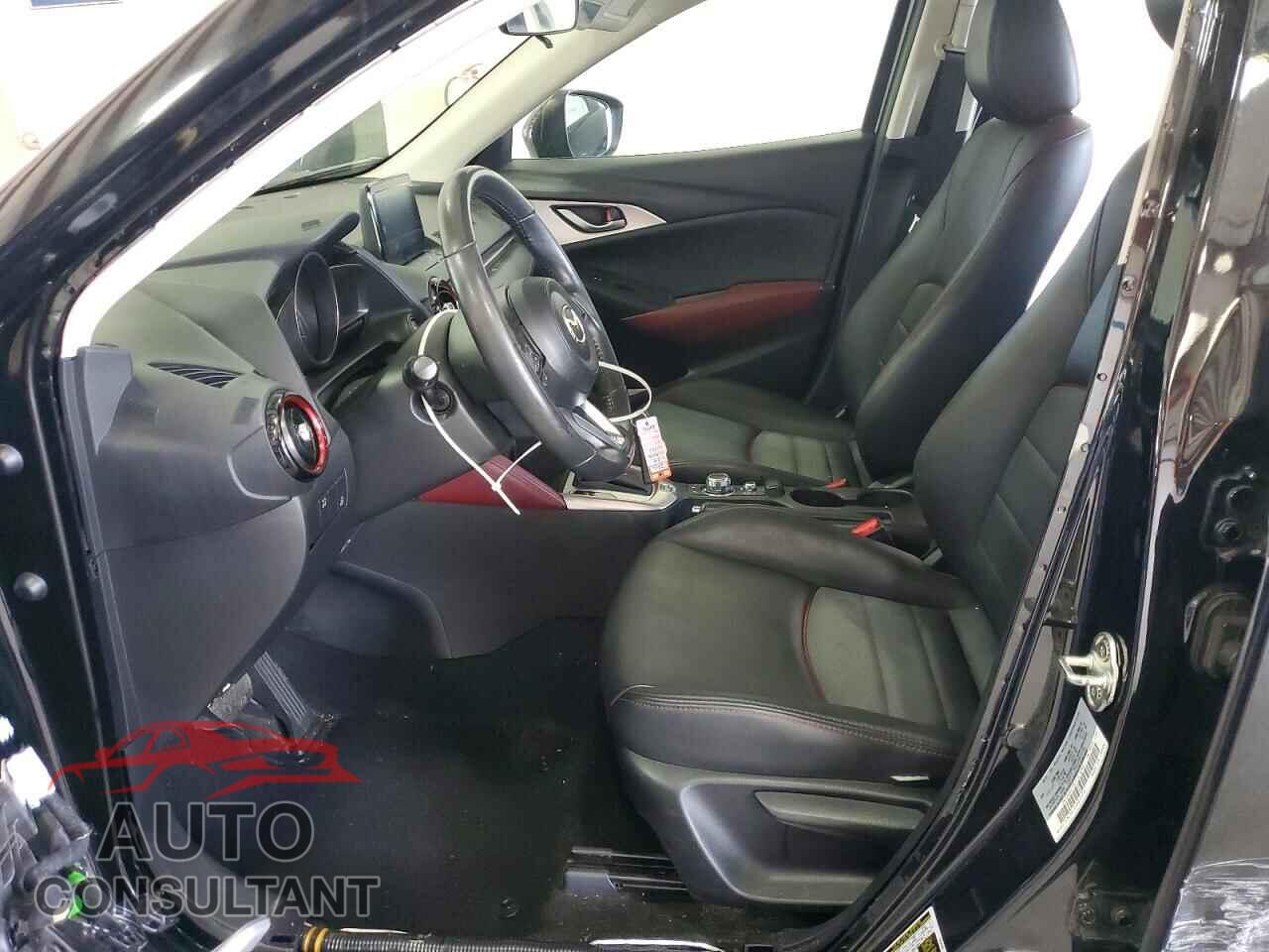 MAZDA CX-3 2018 - JM1DKDC78J1323896