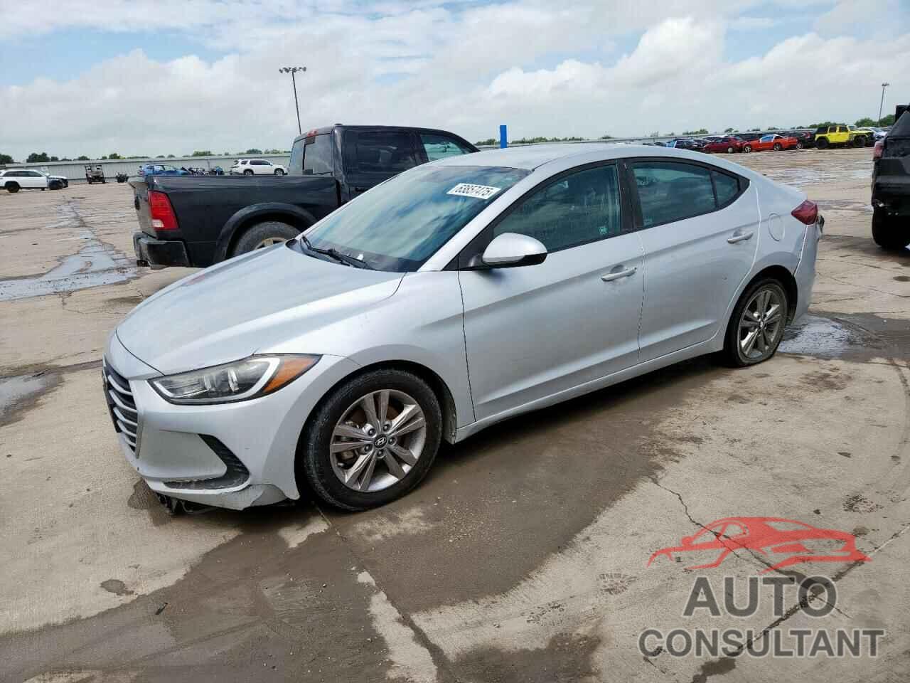 HYUNDAI ELANTRA 2018 - KMHD84LF7JU520493