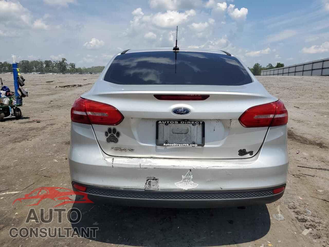 FORD FOCUS 2015 - 1FADP3E24FL376254