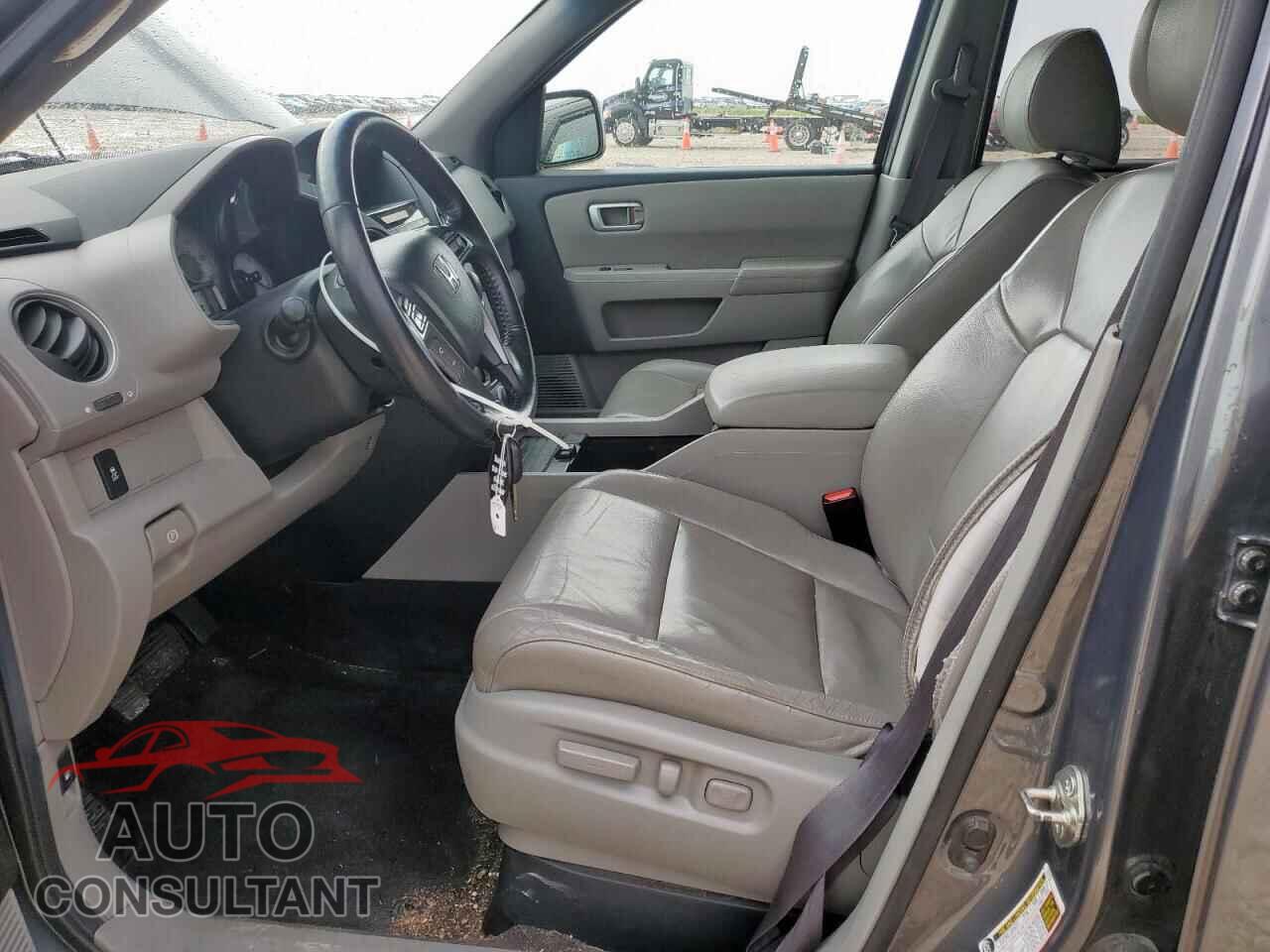 HONDA PILOT 2012 - 5FNYF4H67CB035612