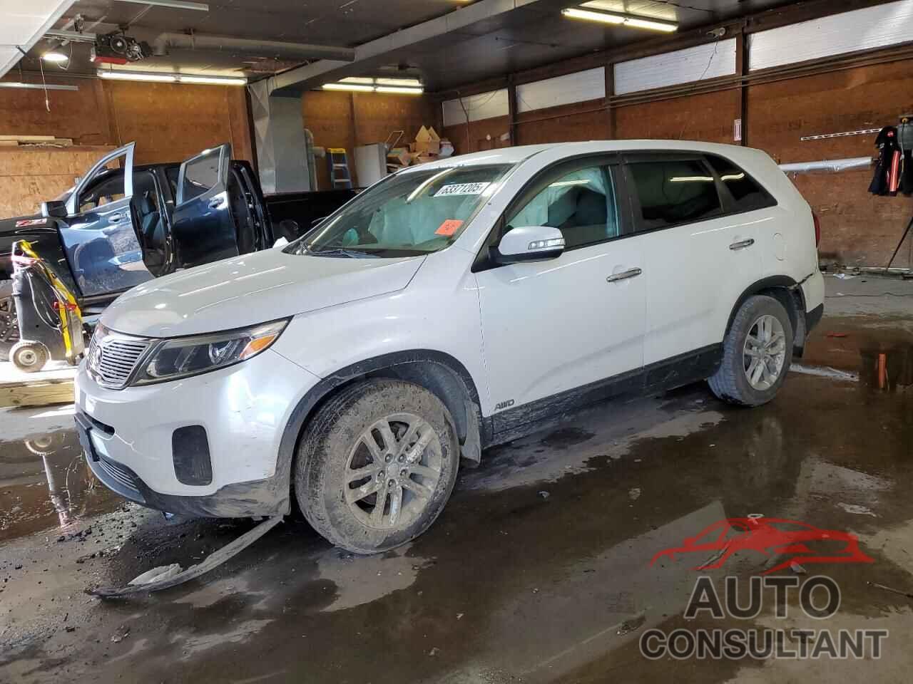 KIA SORENTO 2015 - 5XYKTCA68FG582663
