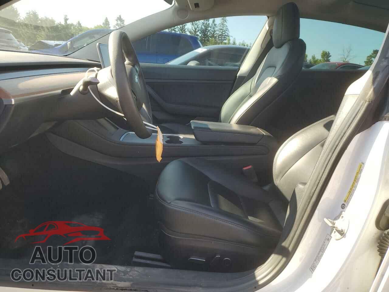 TESLA MODEL 3 2021 - 5YJ3E1EA5MF856990