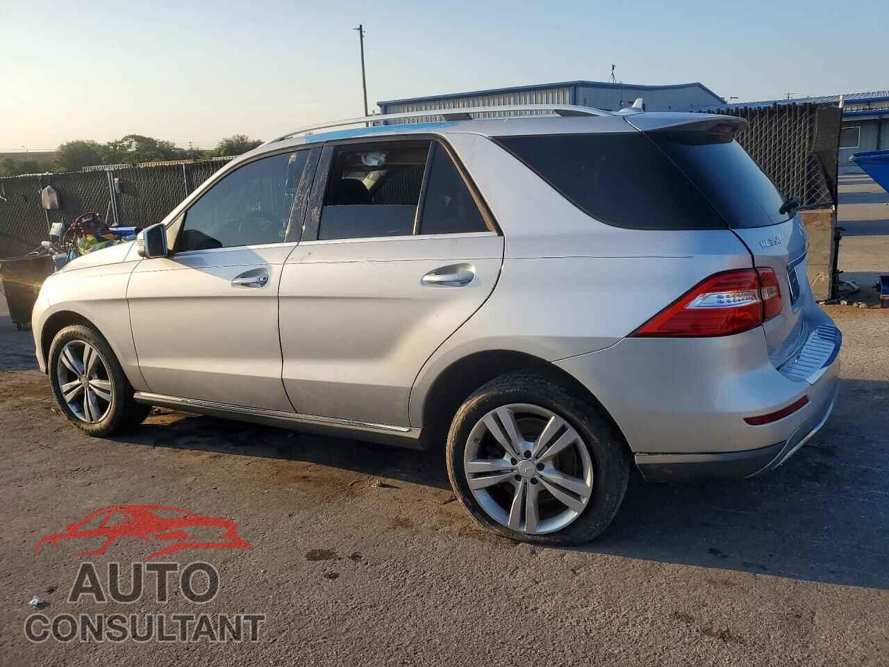 MERCEDES-BENZ M-CLASS 2015 - 4JGDA5JB2FA464000
