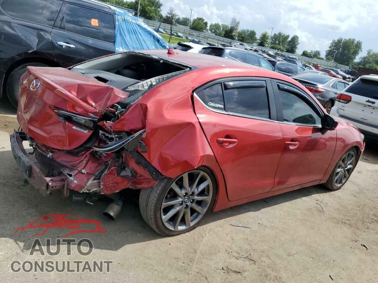 MAZDA 3 2018 - 3MZBN1W39JM179359