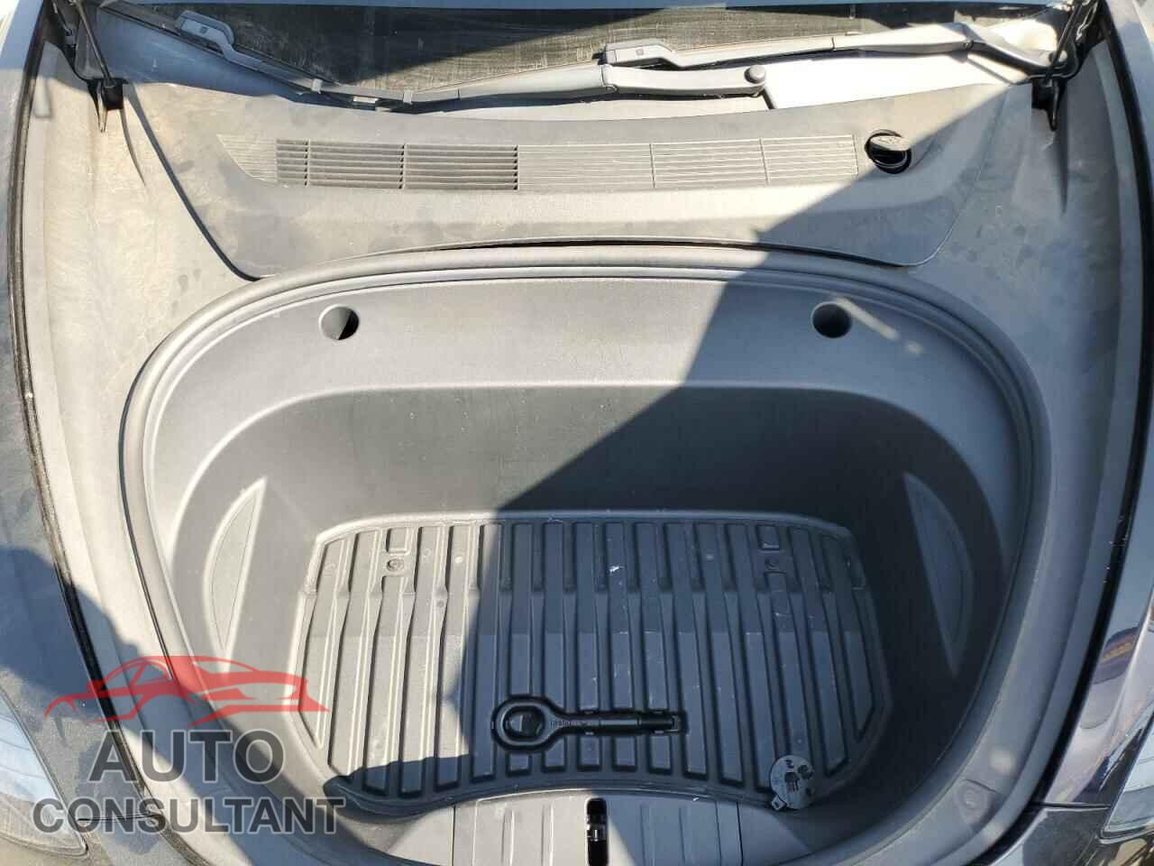 TESLA MODEL 3 2021 - 5YJ3E1EA4MF067083