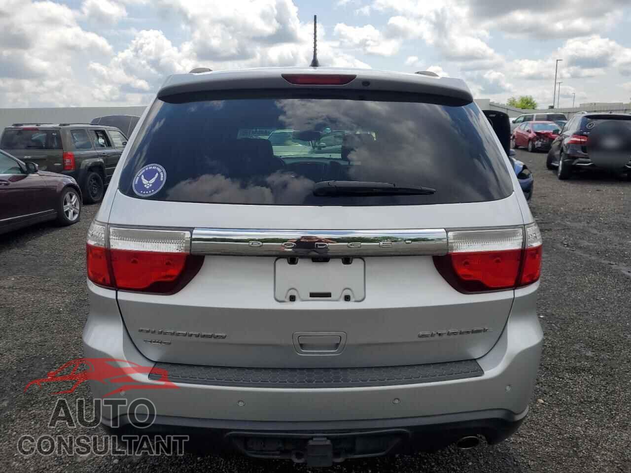 DODGE DURANGO 2013 - 1C4SDJETXDC616010