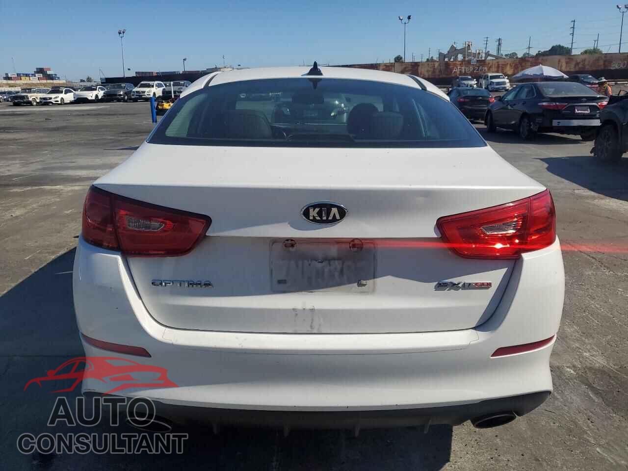 KIA OPTIMA 2015 - 5XXGR4A68FG495182