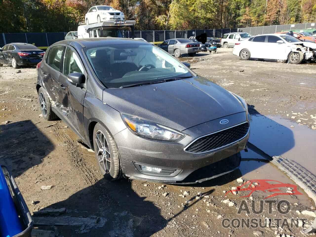 FORD FOCUS 2017 - 1FADP3M26HL289606