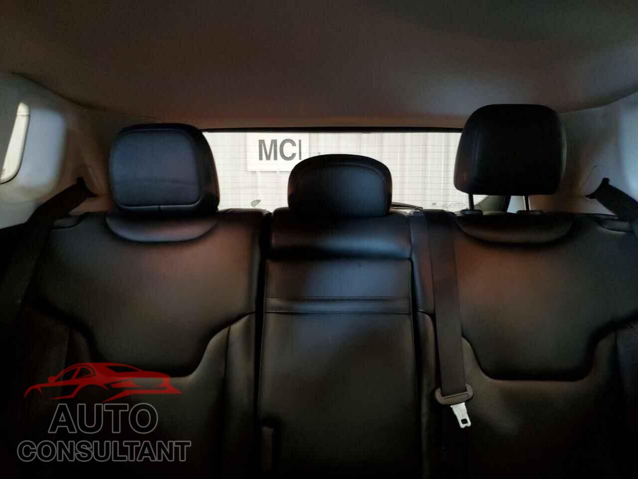 JEEP COMPASS 2019 - 3C4NJDCB9KT666044